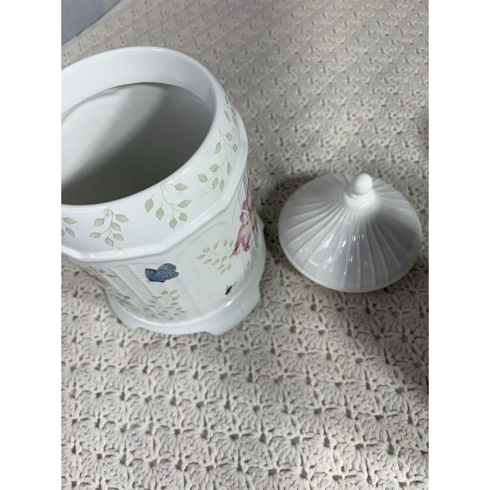 Lenox Butterfly Meadow Cookie Jar with Lid Pre Owned Limited Edition Footed EUC